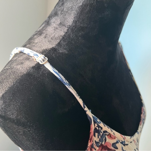 Band of Gypsies Blue and Pink Floral Dress - Picture 5 of 6